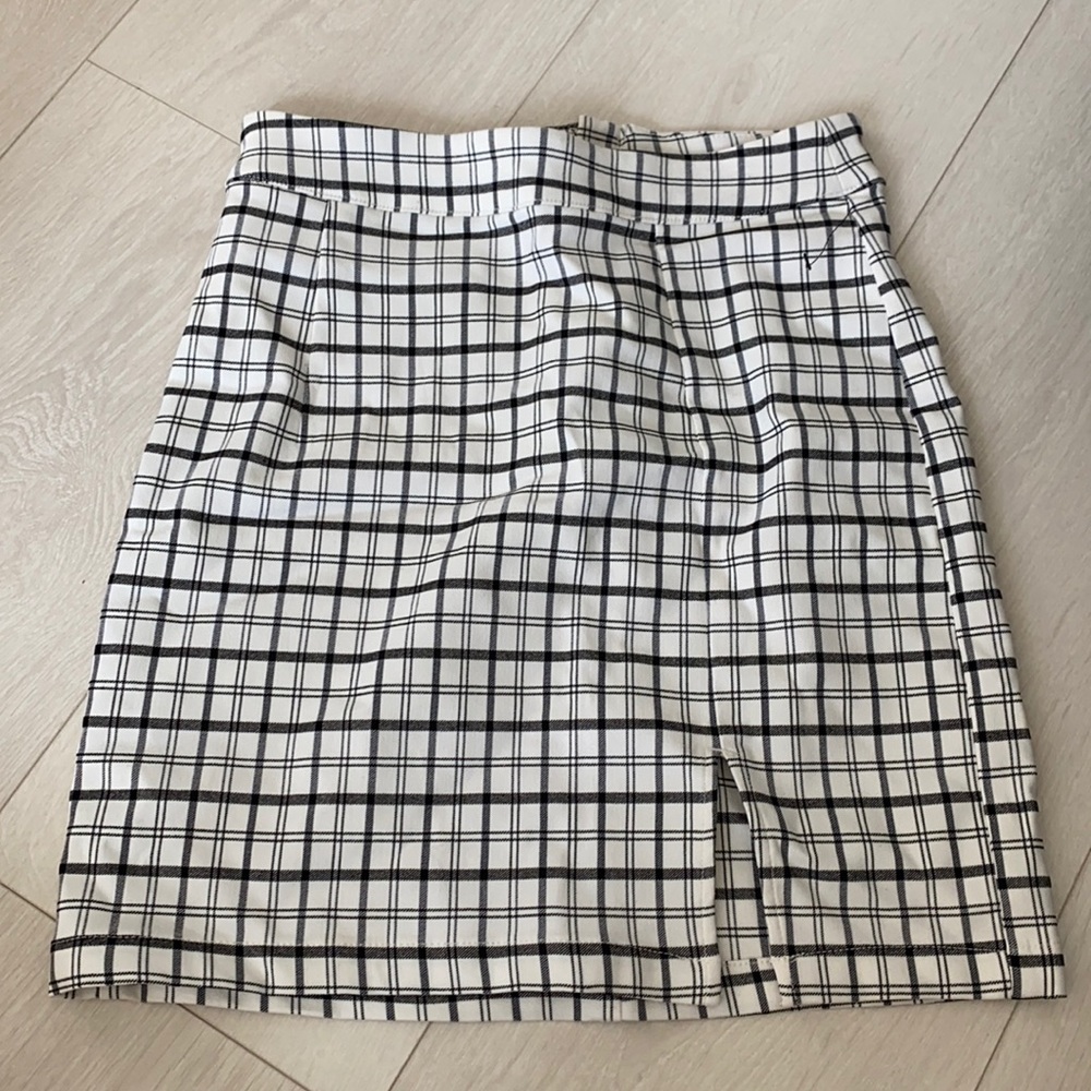 Garage slit mini skirt